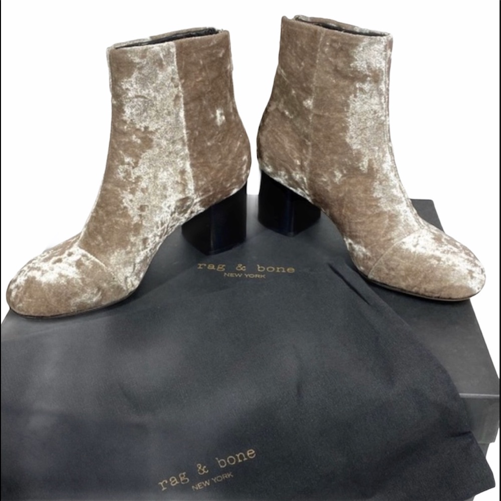 Rag & Bone Drea Crushed Velvet Ankle Zip Boots Dove Beige Sz 5 EU 35 NIB NWT - Picture 1 of 7